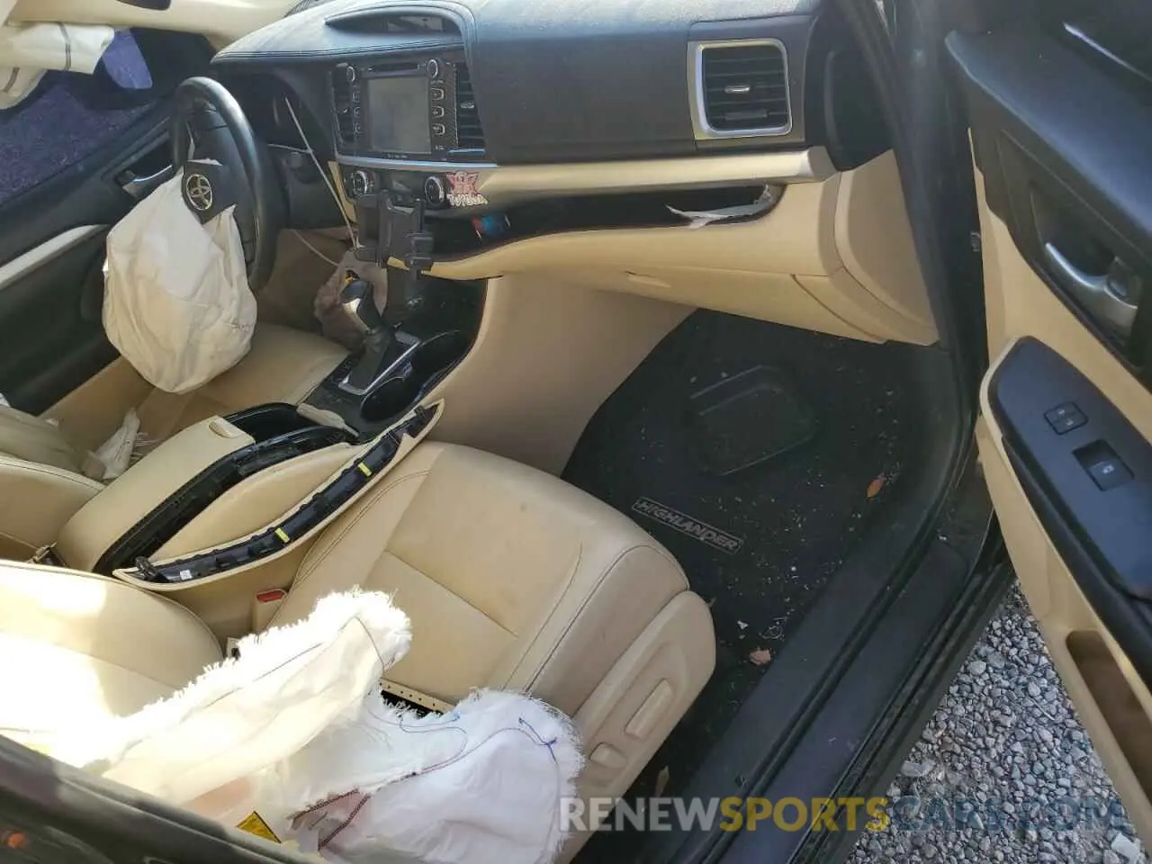8 Photograph of a damaged car 5TDKZRFHXKS554940 TOYOTA HIGHLANDER 2019