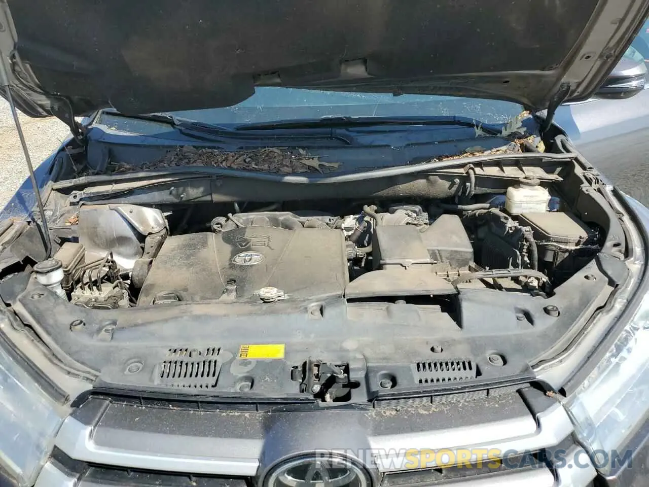 11 Photograph of a damaged car 5TDKZRFHXKS555523 TOYOTA HIGHLANDER 2019