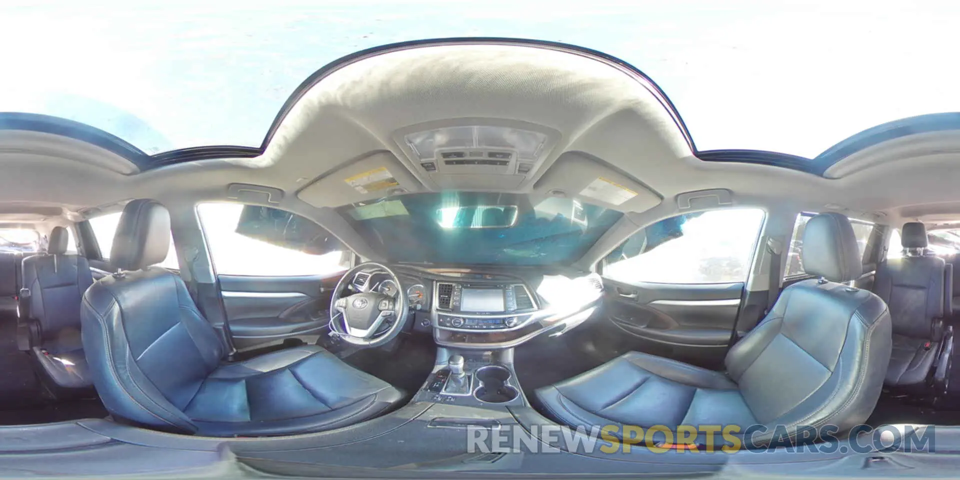 16 Photograph of a damaged car 5TDKZRFHXKS568823 TOYOTA HIGHLANDER 2019