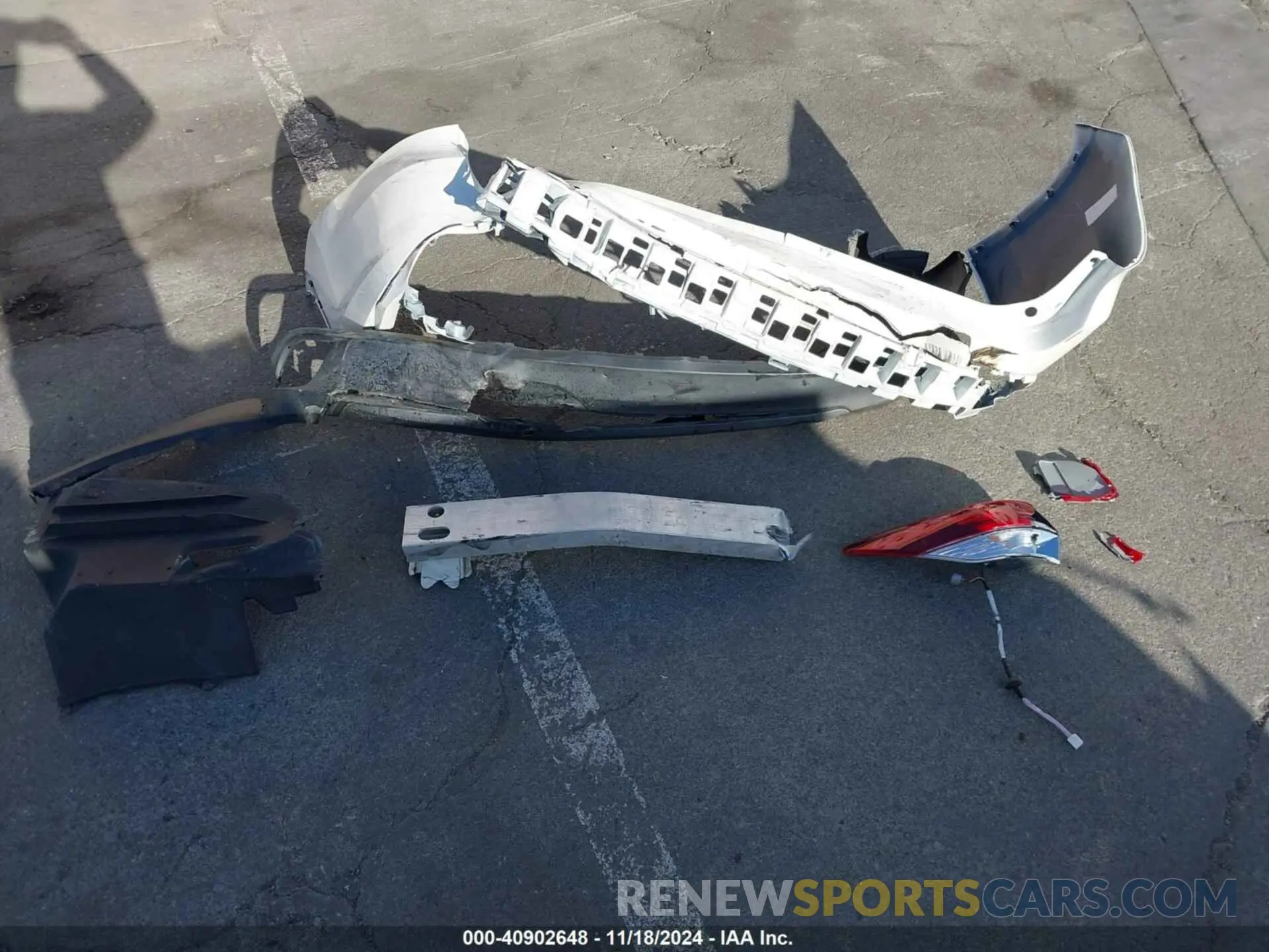 12 Photograph of a damaged car 5TDKZRFHXKS569373 TOYOTA HIGHLANDER 2019