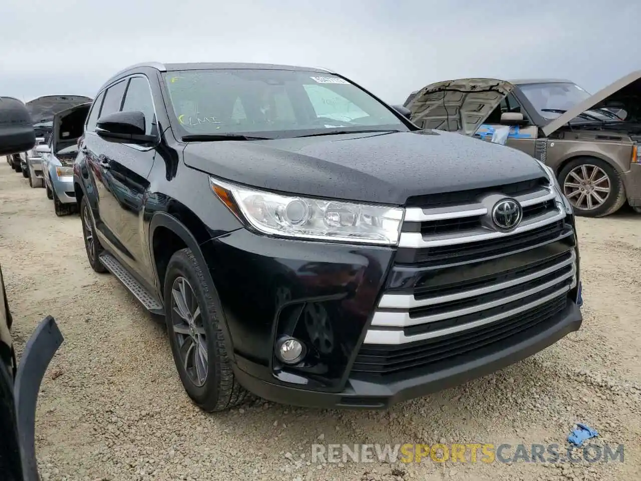 1 Photograph of a damaged car 5TDKZRFHXKS570152 TOYOTA HIGHLANDER 2019