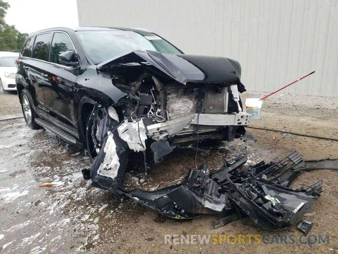 1 Photograph of a damaged car 5TDYZRFH0KS290184 TOYOTA HIGHLANDER 2019