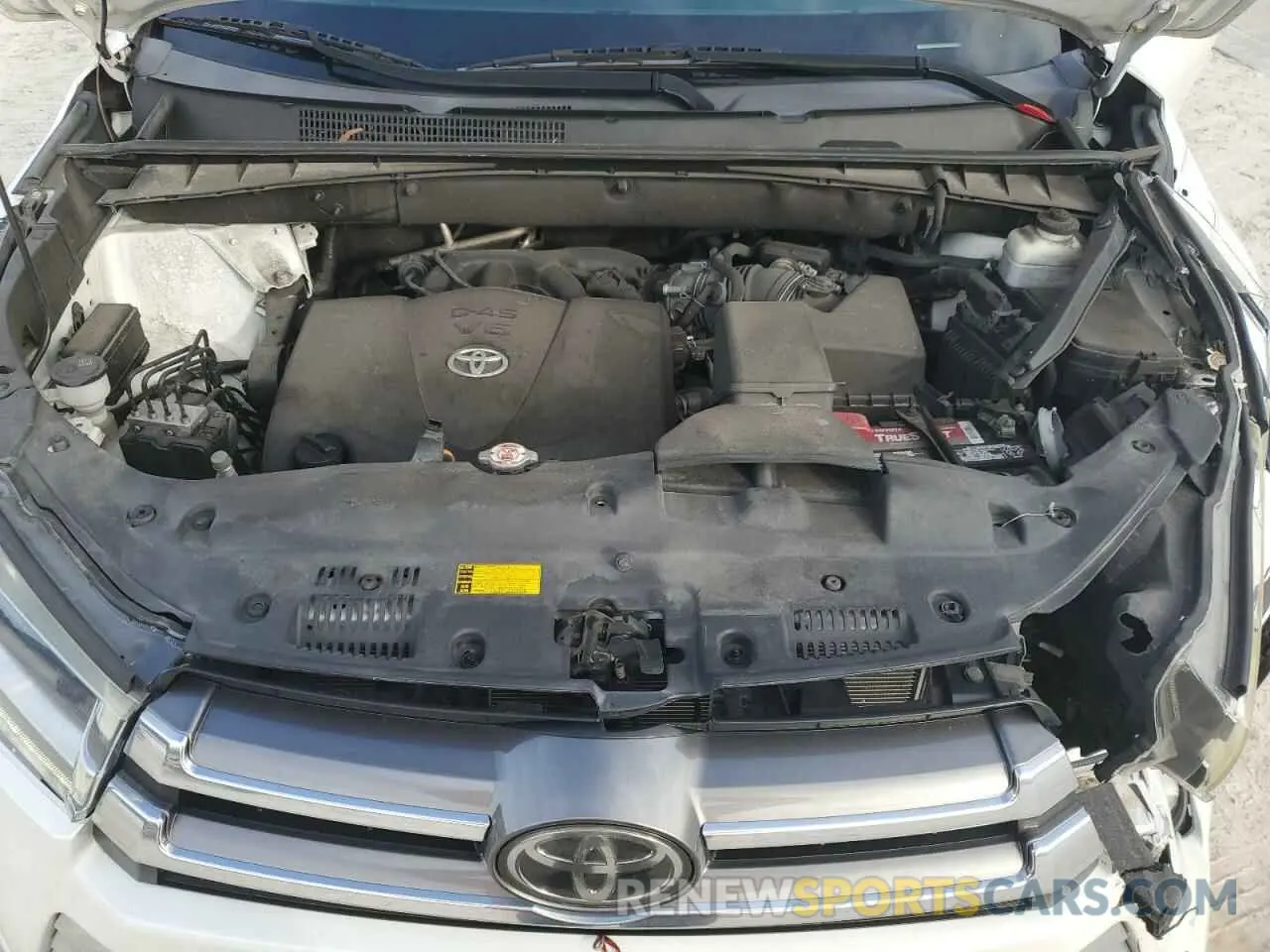 12 Photograph of a damaged car 5TDYZRFH0KS313141 TOYOTA HIGHLANDER 2019