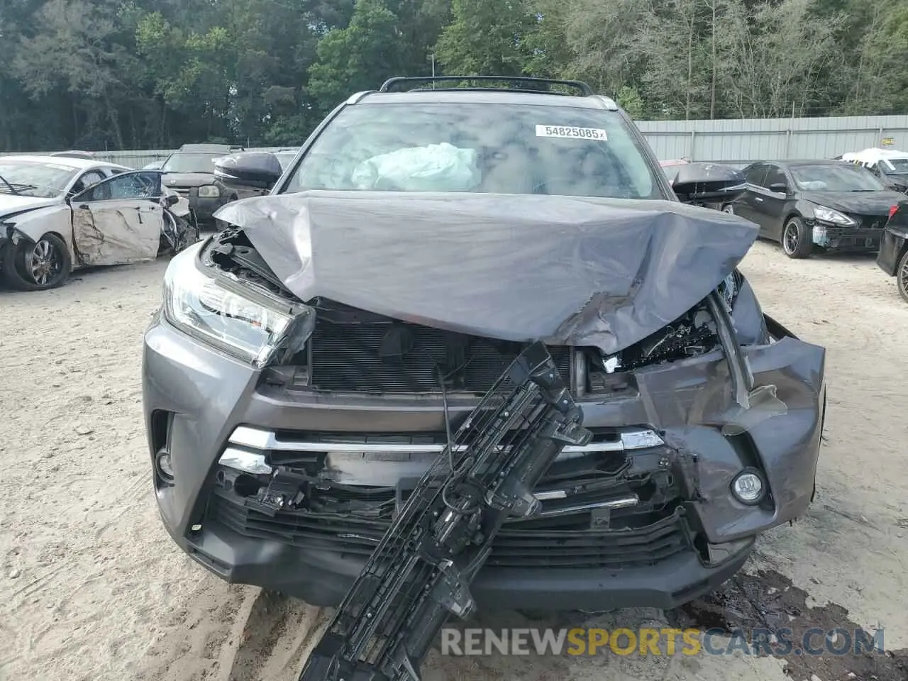 5 Photograph of a damaged car 5TDYZRFH0KS320526 TOYOTA HIGHLANDER 2019