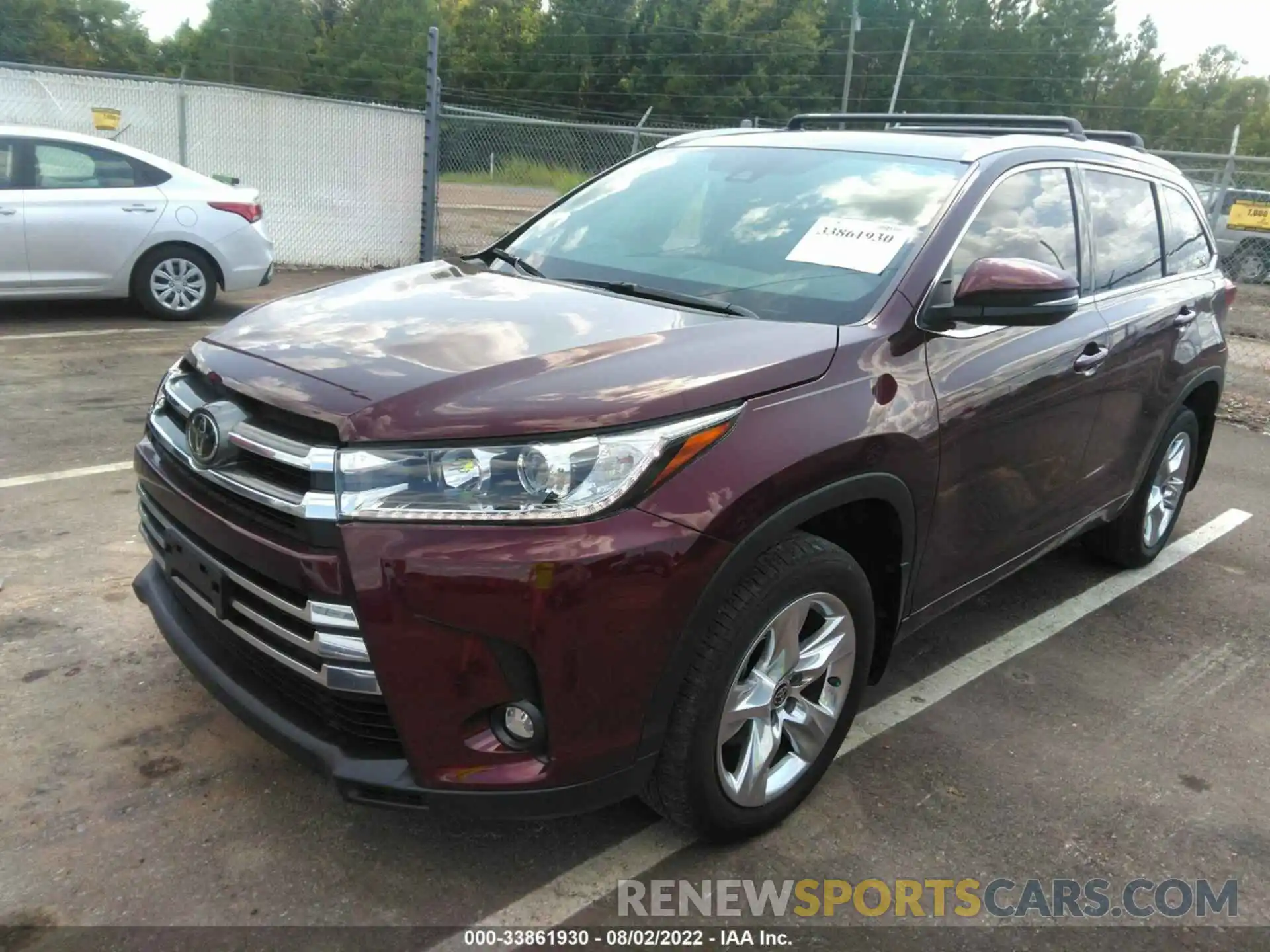 2 Photograph of a damaged car 5TDYZRFH0KS367944 TOYOTA HIGHLANDER 2019