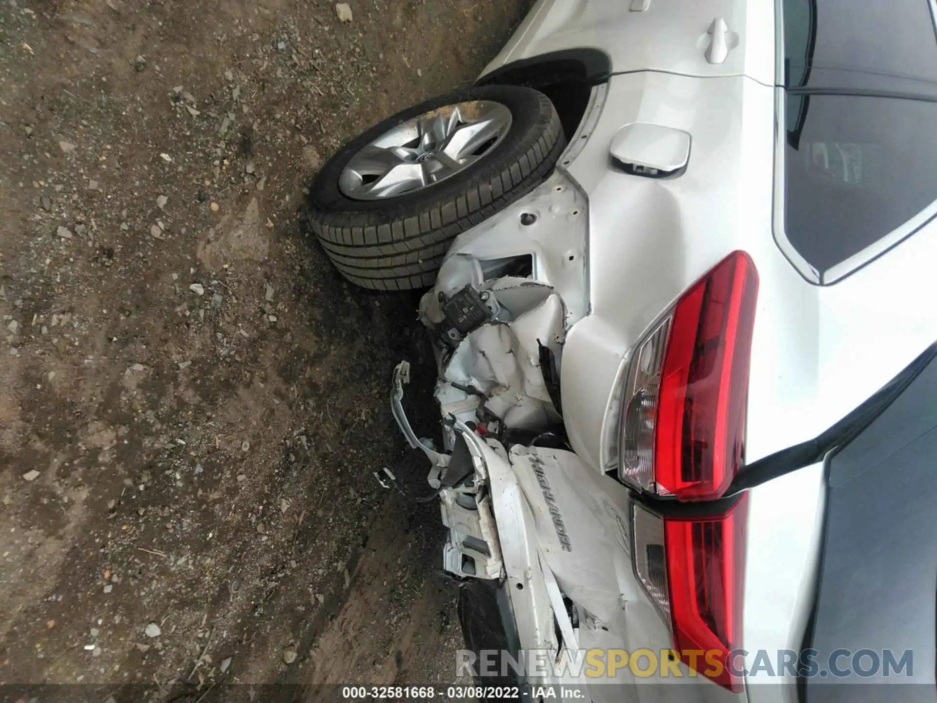 11 Photograph of a damaged car 5TDYZRFH1KS303380 TOYOTA HIGHLANDER 2019