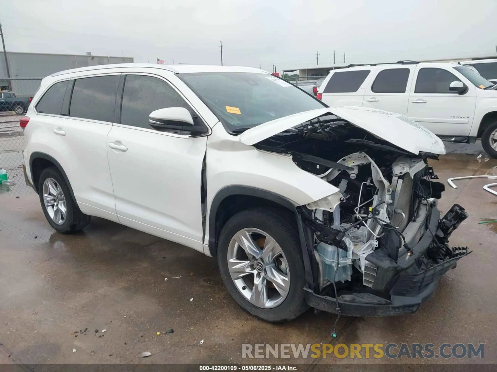 1 Photograph of a damaged car 5TDYZRFH1KS340705 TOYOTA HIGHLANDER 2019