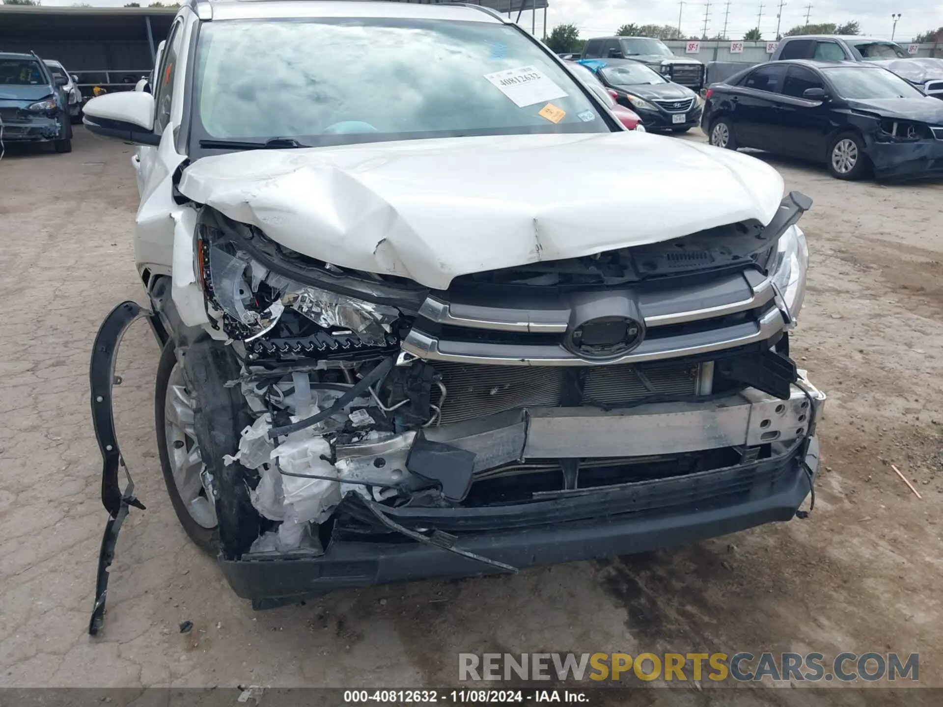 6 Photograph of a damaged car 5TDYZRFH1KS361165 TOYOTA HIGHLANDER 2019