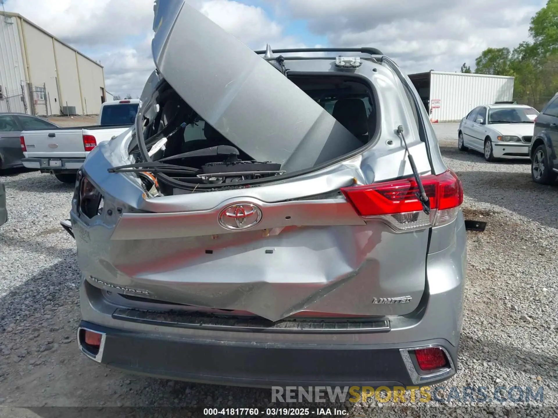 16 Photograph of a damaged car 5TDYZRFH2KS289201 TOYOTA HIGHLANDER 2019