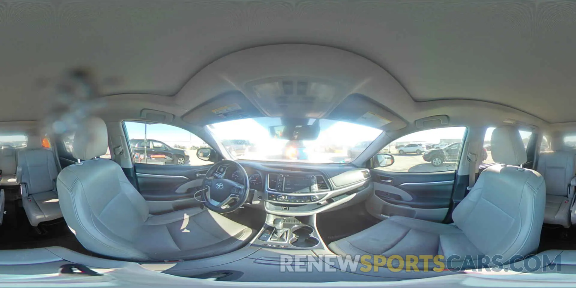 15 Photograph of a damaged car 5TDYZRFH2KS297704 TOYOTA HIGHLANDER 2019