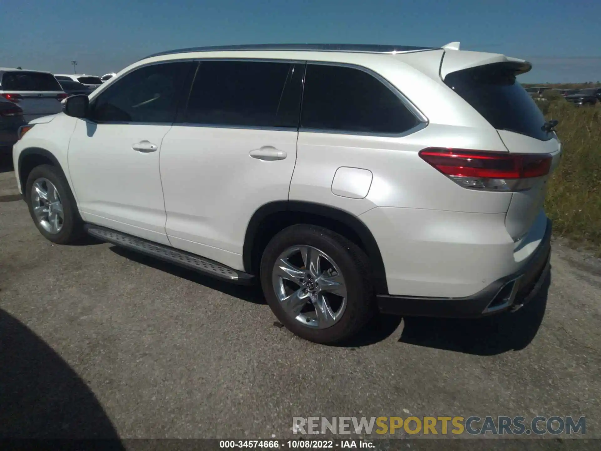 3 Photograph of a damaged car 5TDYZRFH2KS326084 TOYOTA HIGHLANDER 2019