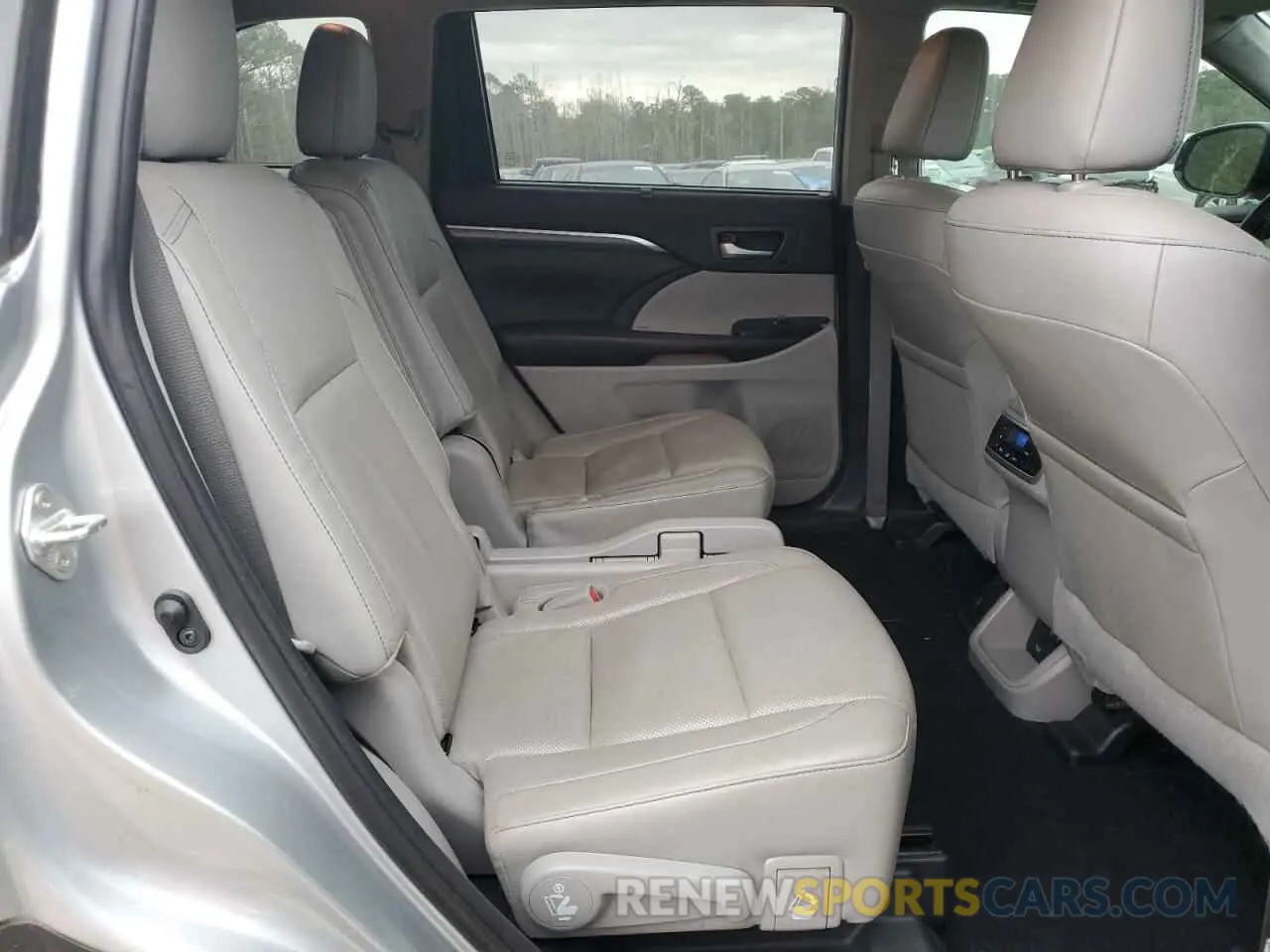 12 Photograph of a damaged car 5TDYZRFH2KS367430 TOYOTA HIGHLANDER 2019