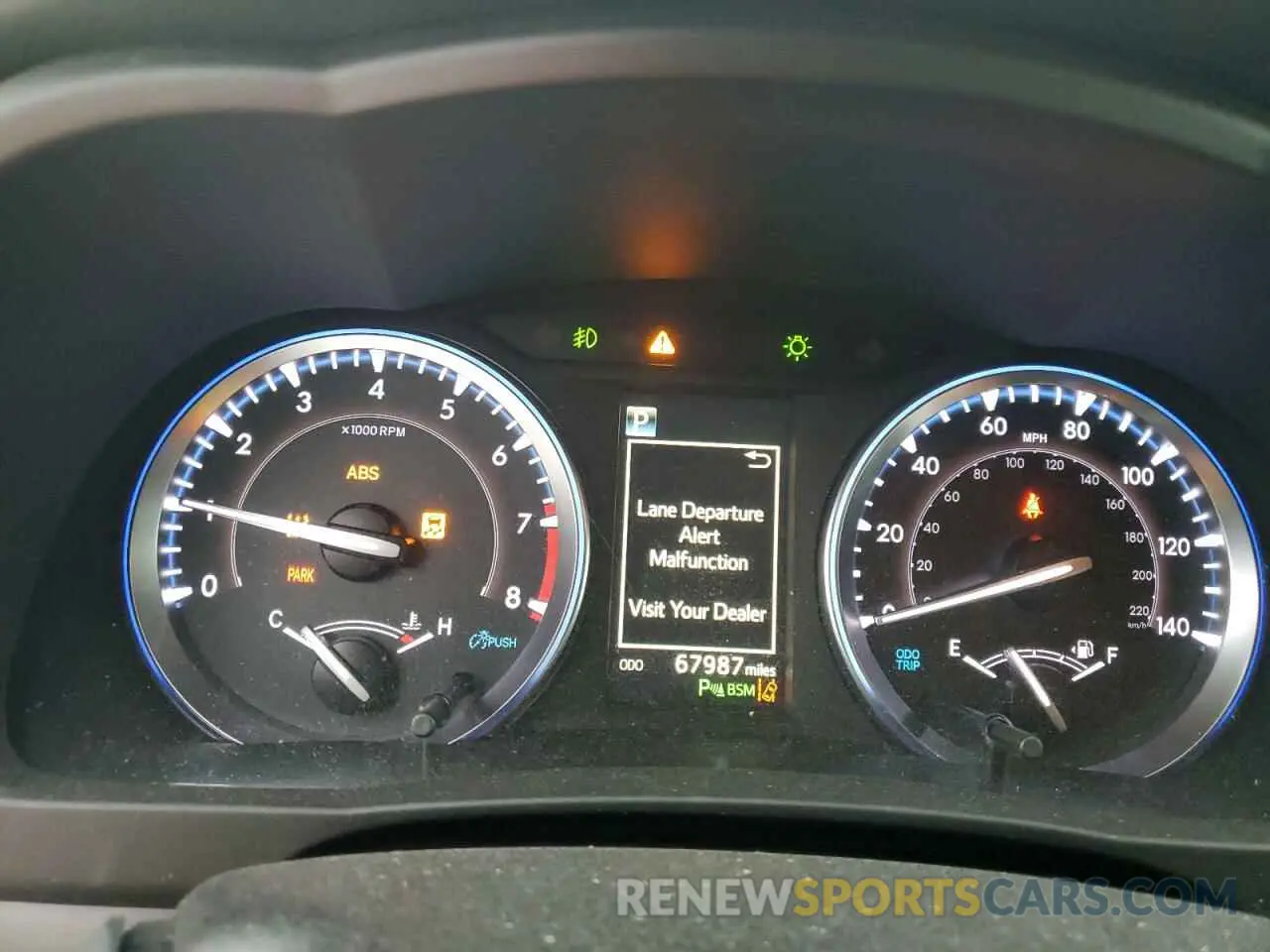 9 Photograph of a damaged car 5TDYZRFH2KS367430 TOYOTA HIGHLANDER 2019