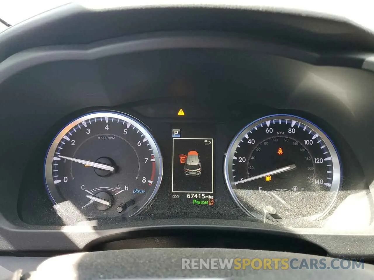 9 Photograph of a damaged car 5TDYZRFH3KS366626 TOYOTA HIGHLANDER 2019