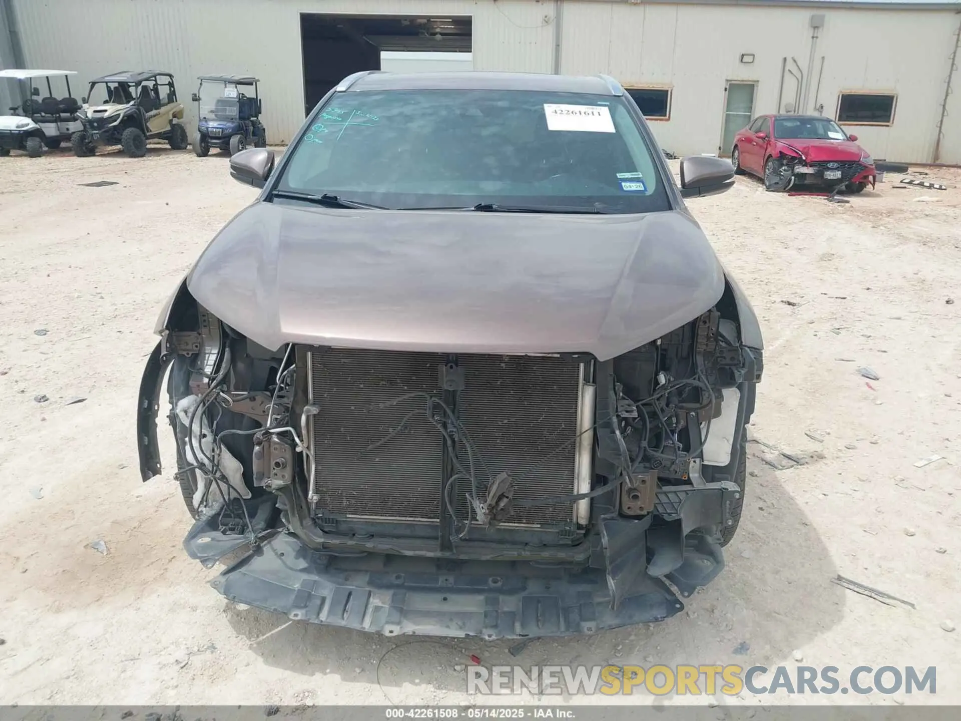 13 Photograph of a damaged car 5TDYZRFH4KS296196 TOYOTA HIGHLANDER 2019