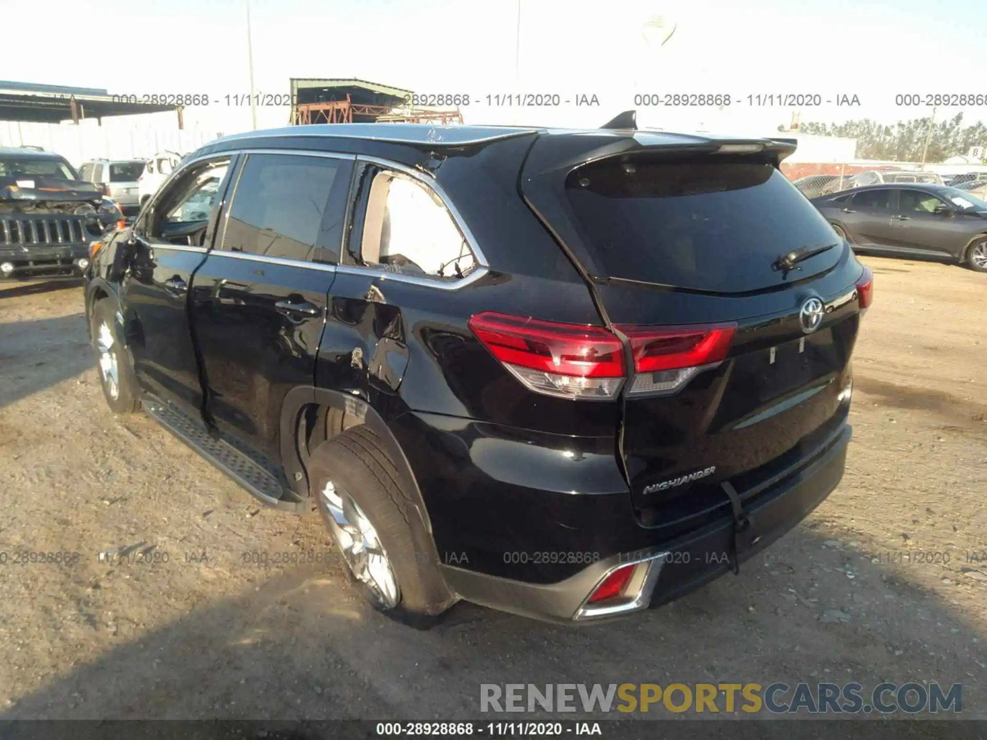 3 Photograph of a damaged car 5TDYZRFH4KS296425 TOYOTA HIGHLANDER 2019