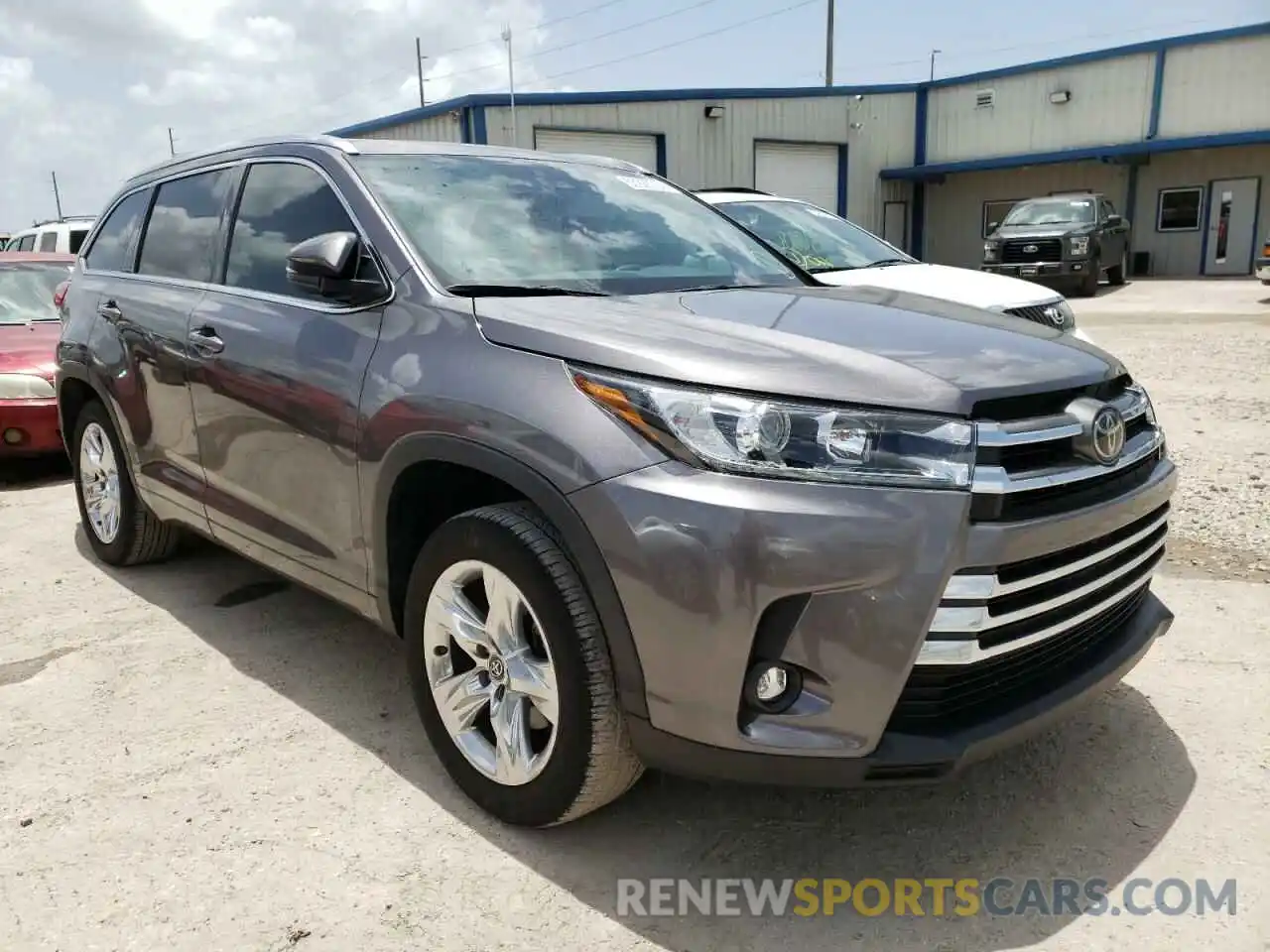 1 Photograph of a damaged car 5TDYZRFH4KS339676 TOYOTA HIGHLANDER 2019