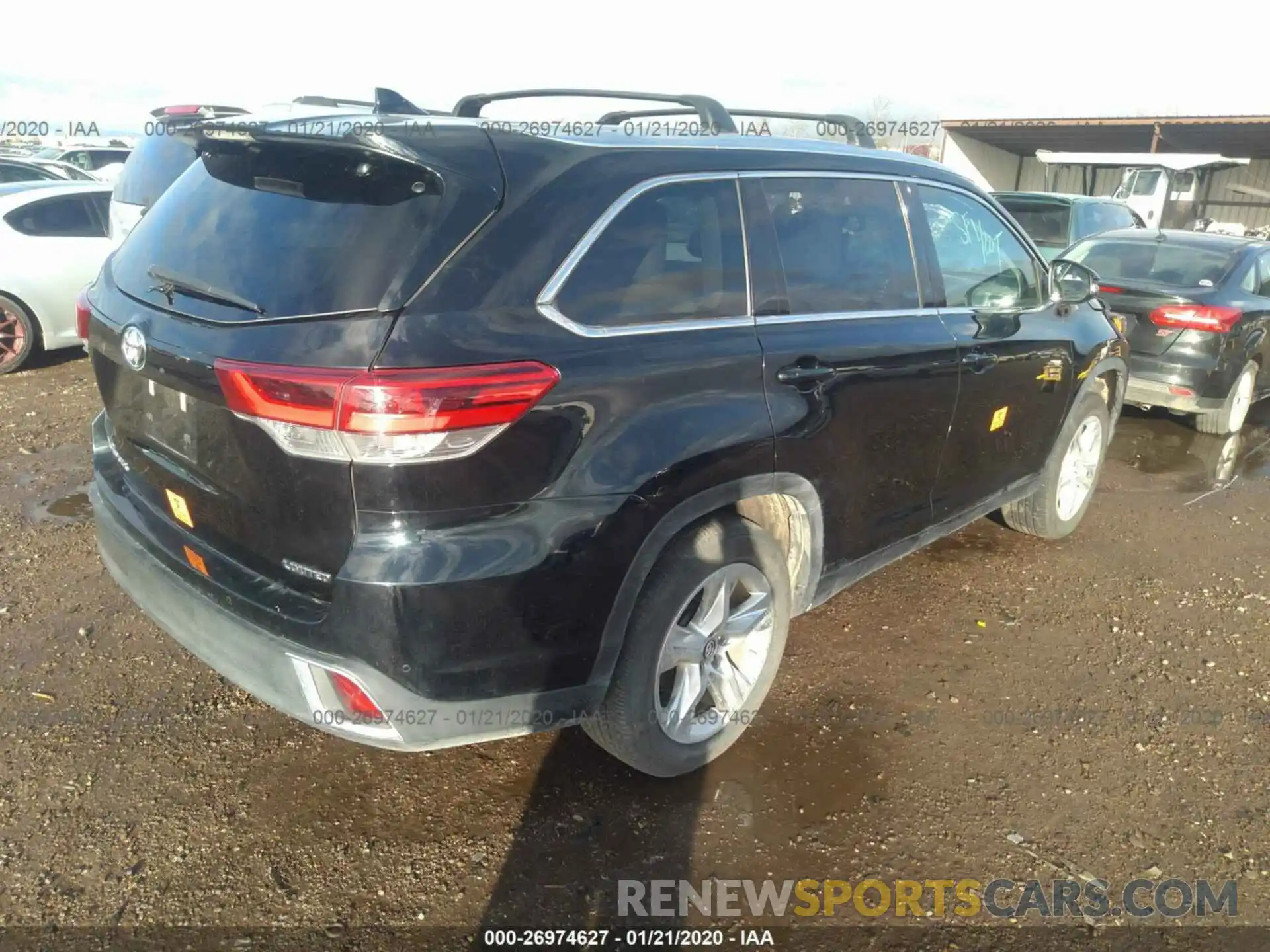 4 Photograph of a damaged car 5TDYZRFH5KS291637 TOYOTA HIGHLANDER 2019