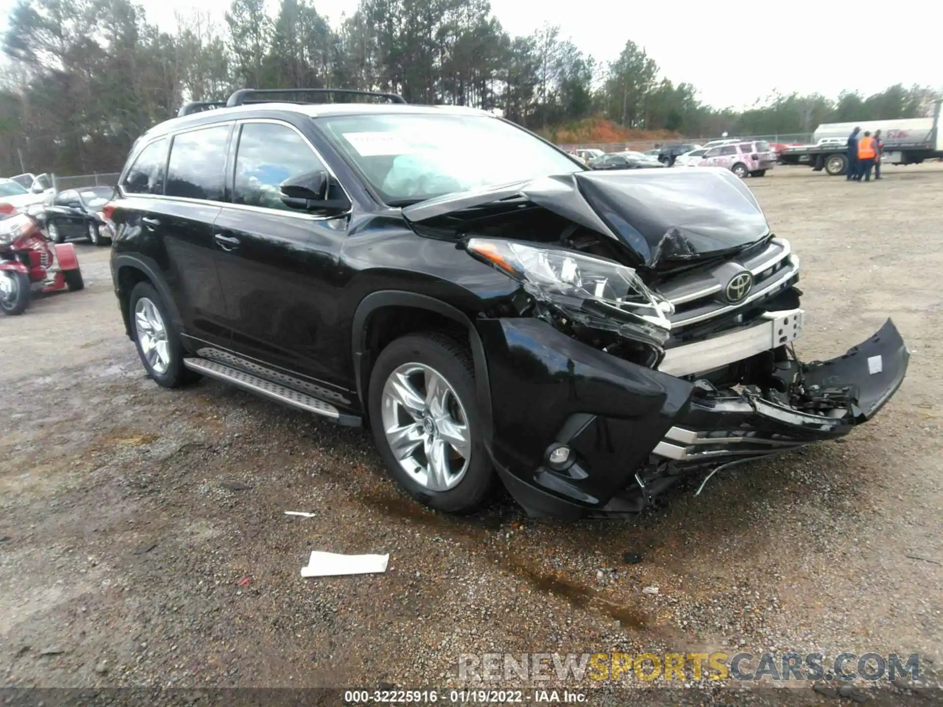 1 Photograph of a damaged car 5TDYZRFH5KS325060 TOYOTA HIGHLANDER 2019