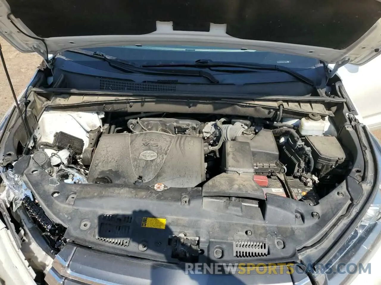 11 Photograph of a damaged car 5TDYZRFH5KS332655 TOYOTA HIGHLANDER 2019