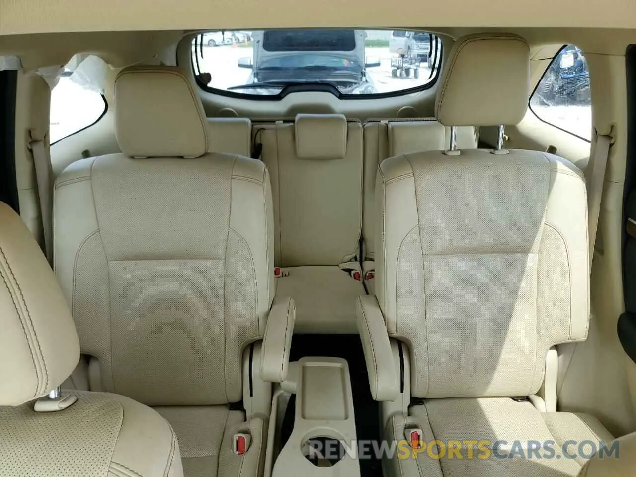 10 Photograph of a damaged car 5TDYZRFH6KS298306 TOYOTA HIGHLANDER 2019