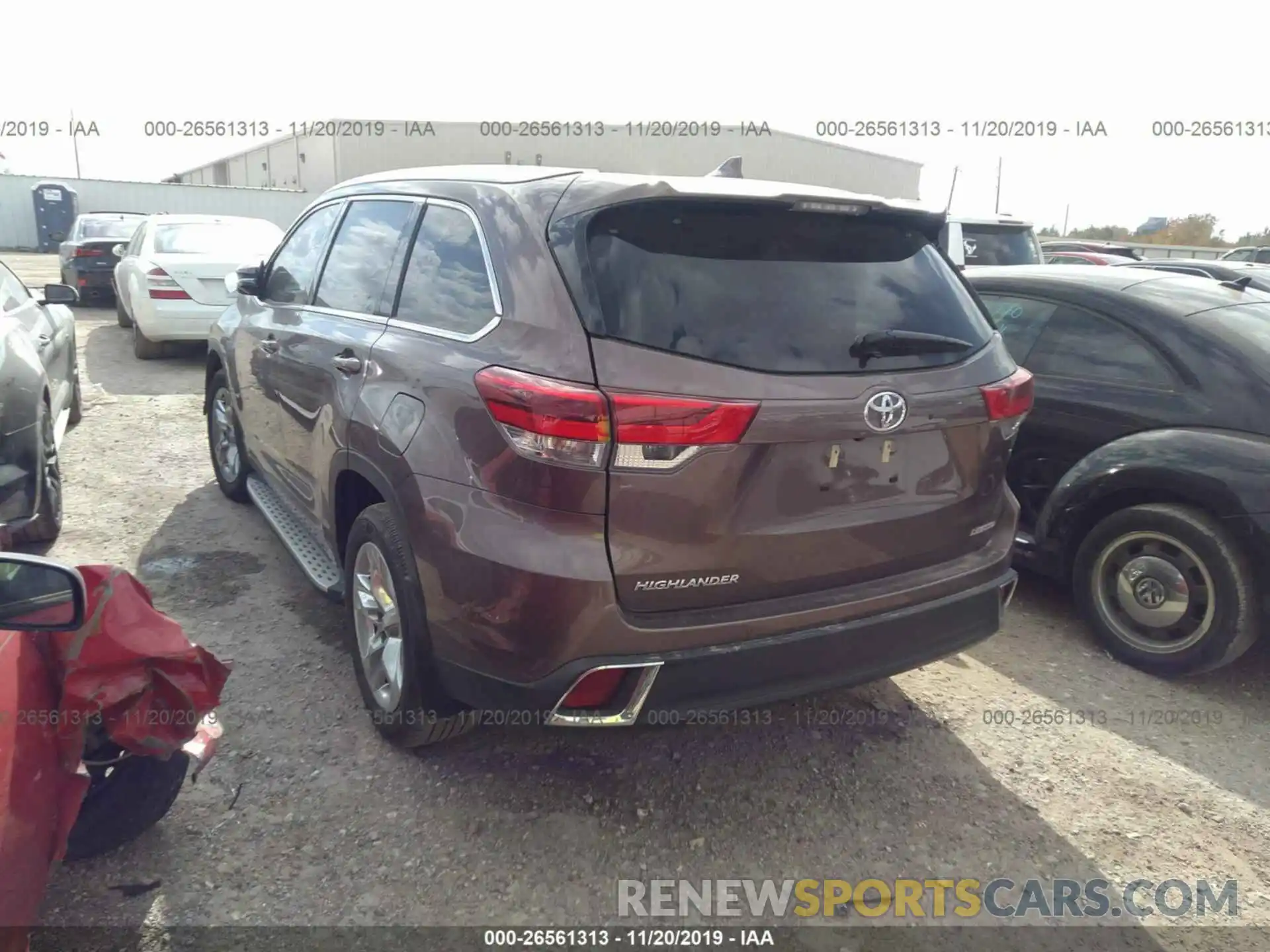 3 Photograph of a damaged car 5TDYZRFH7KS333404 TOYOTA HIGHLANDER 2019