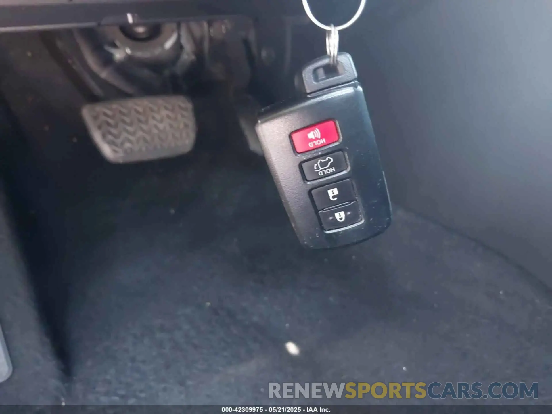 11 Photograph of a damaged car 5TDYZRFH7KS342152 TOYOTA HIGHLANDER 2019