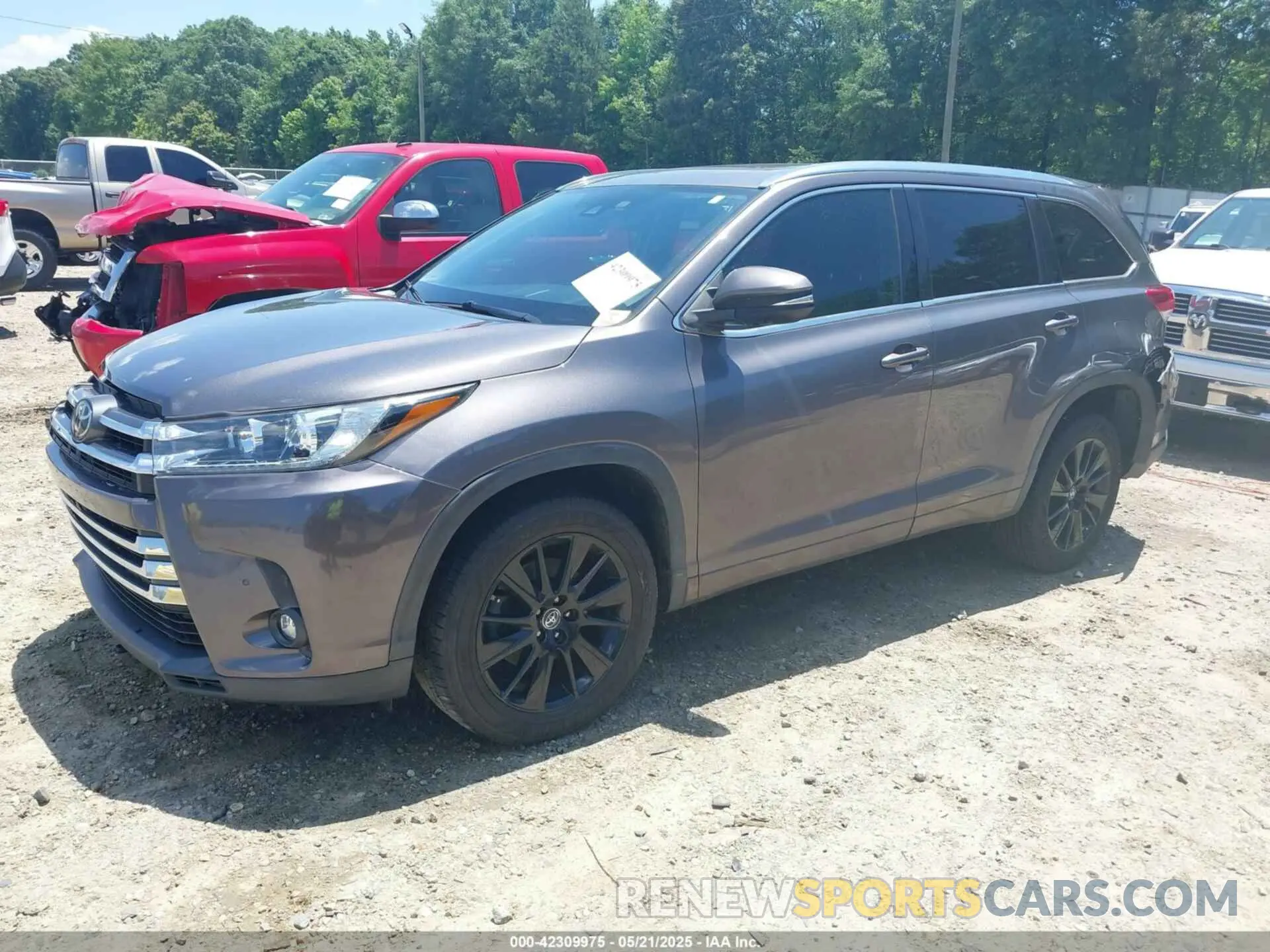 2 Photograph of a damaged car 5TDYZRFH7KS342152 TOYOTA HIGHLANDER 2019