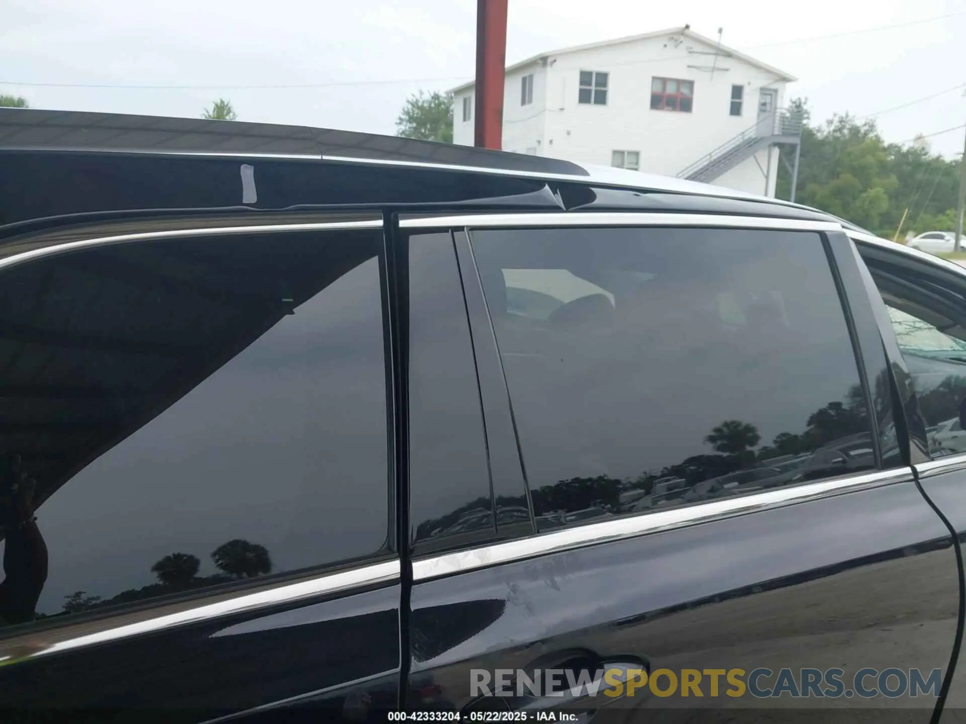 17 Photograph of a damaged car 5TDYZRFH8KS339051 TOYOTA HIGHLANDER 2019