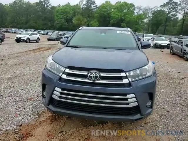 11 Photograph of a damaged car 5TDYZRFH8KS364953 TOYOTA HIGHLANDER 2019