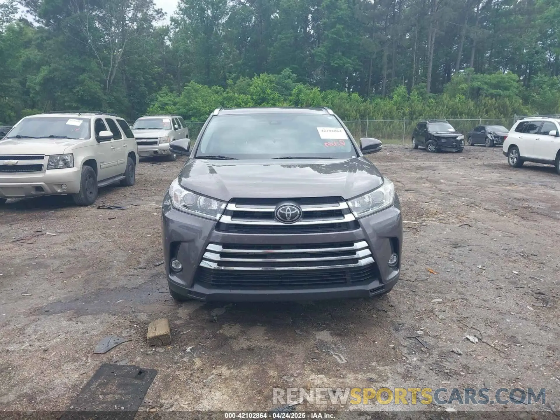 12 Photograph of a damaged car 5TDYZRFH9KS300288 TOYOTA HIGHLANDER 2019