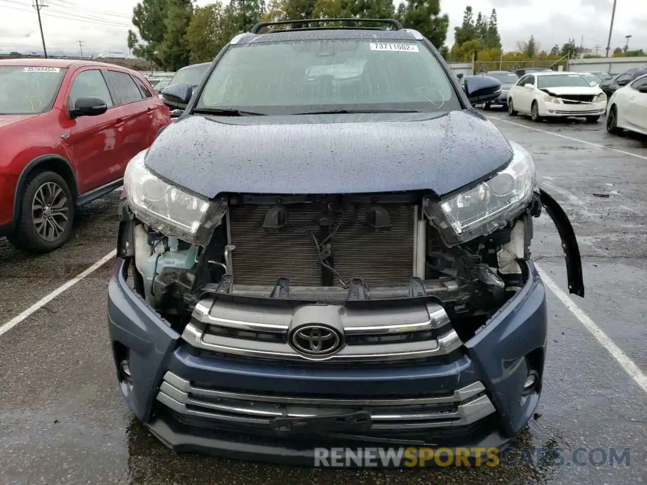 5 Photograph of a damaged car 5TDYZRFH9KS329029 TOYOTA HIGHLANDER 2019