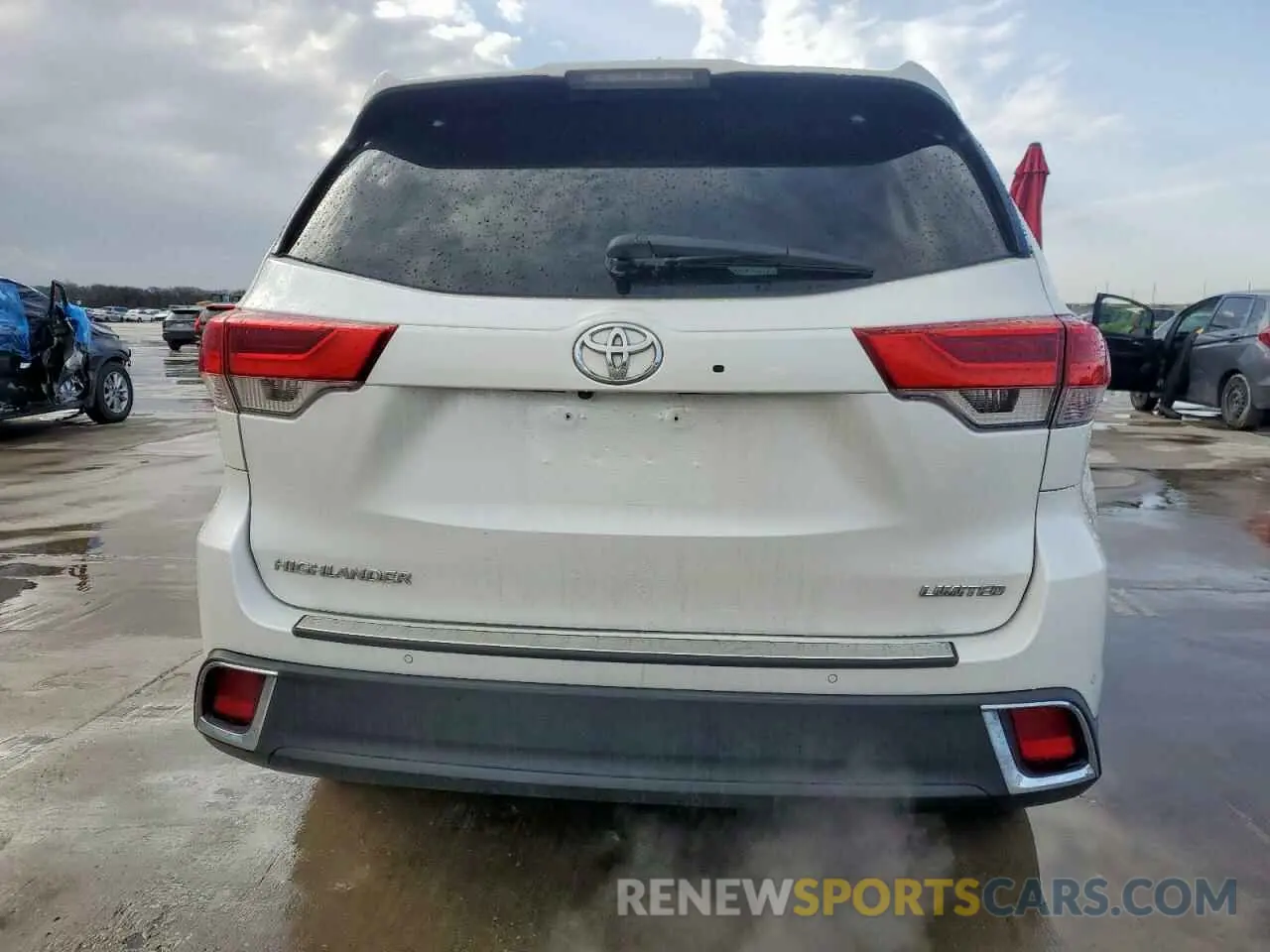 6 Photograph of a damaged car 5TDYZRFHXKS297255 TOYOTA HIGHLANDER 2019