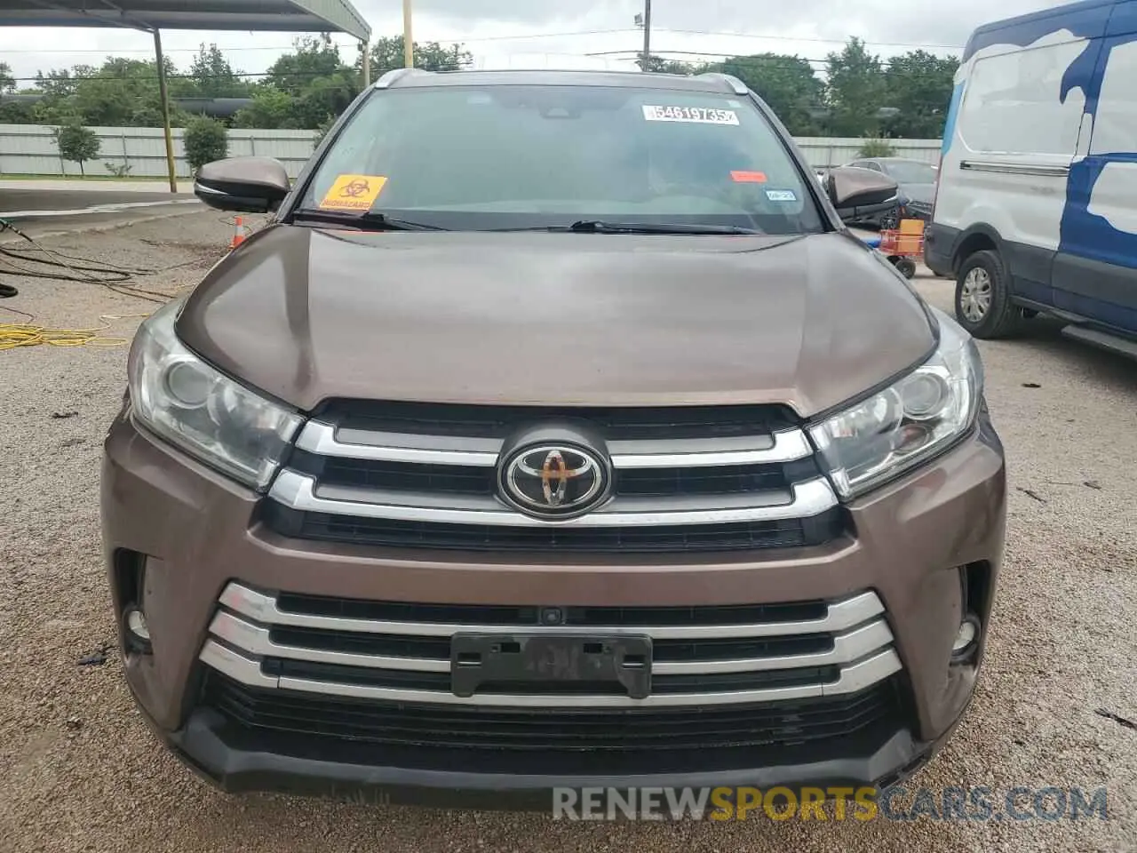 5 Photograph of a damaged car 5TDYZRFHXKS351525 TOYOTA HIGHLANDER 2019