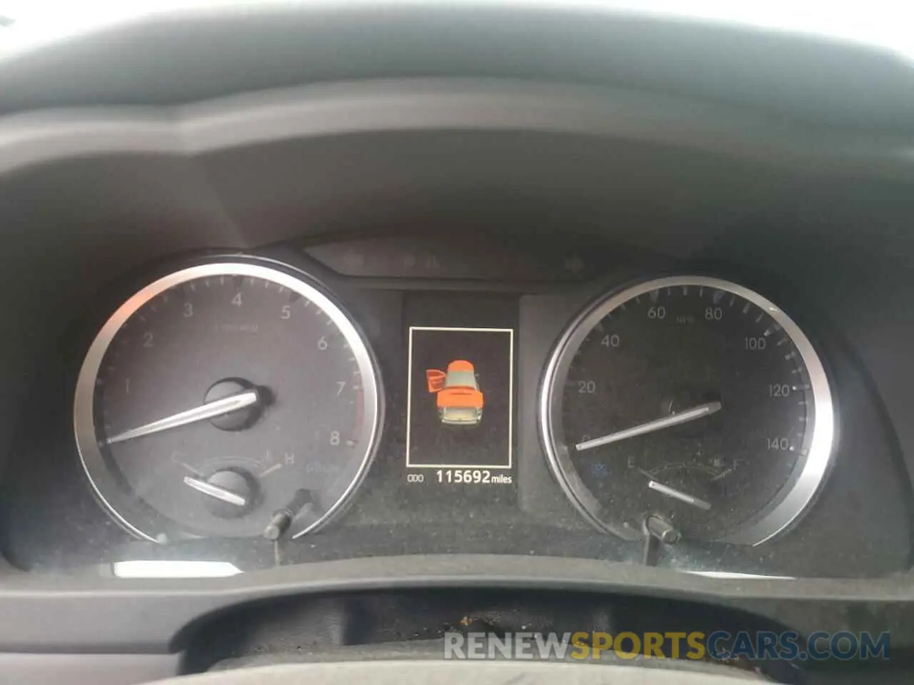 9 Photograph of a damaged car 5TDYZRFHXKS351525 TOYOTA HIGHLANDER 2019