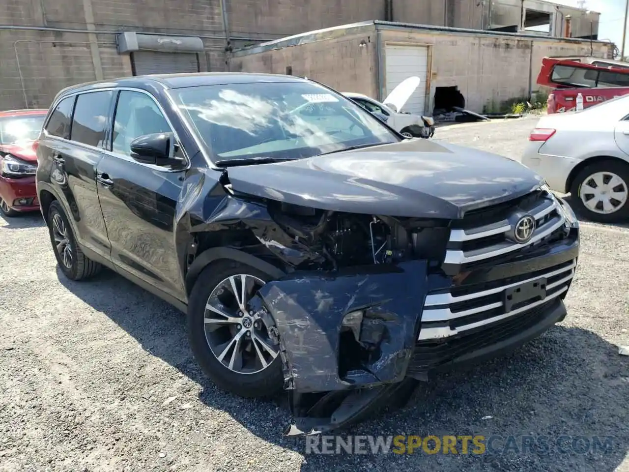 1 Photograph of a damaged car 5TDZARFH0KS057109 TOYOTA HIGHLANDER 2019