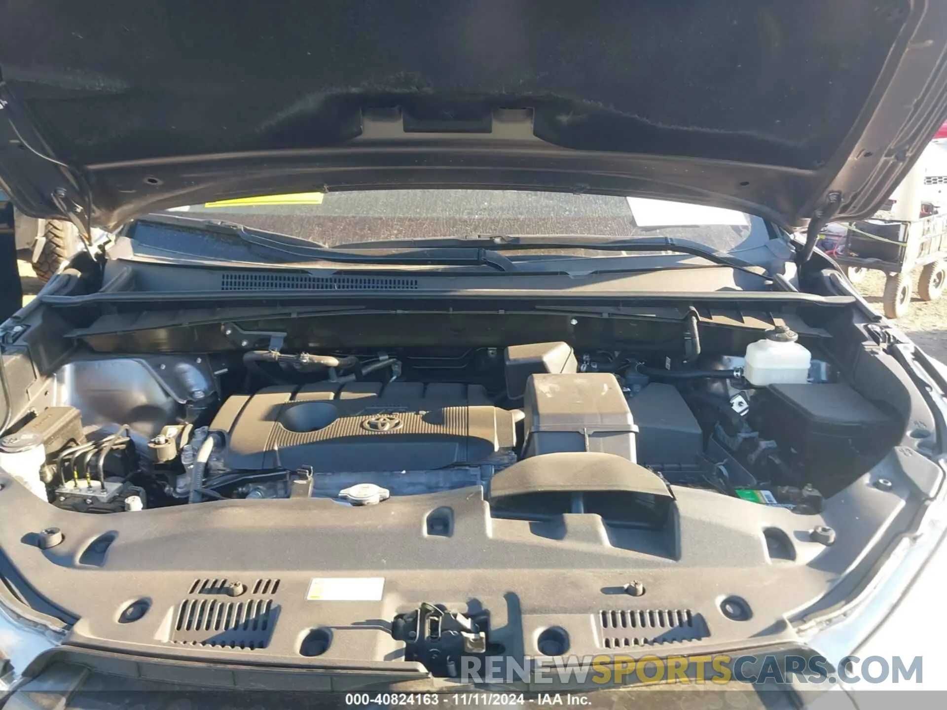 10 Photograph of a damaged car 5TDZARFH0KS059636 TOYOTA HIGHLANDER 2019