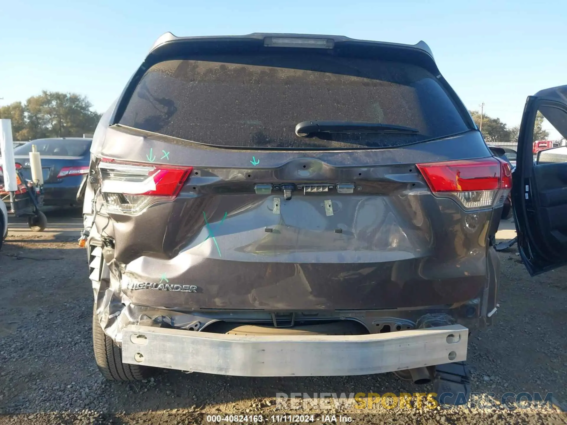 6 Photograph of a damaged car 5TDZARFH0KS059636 TOYOTA HIGHLANDER 2019