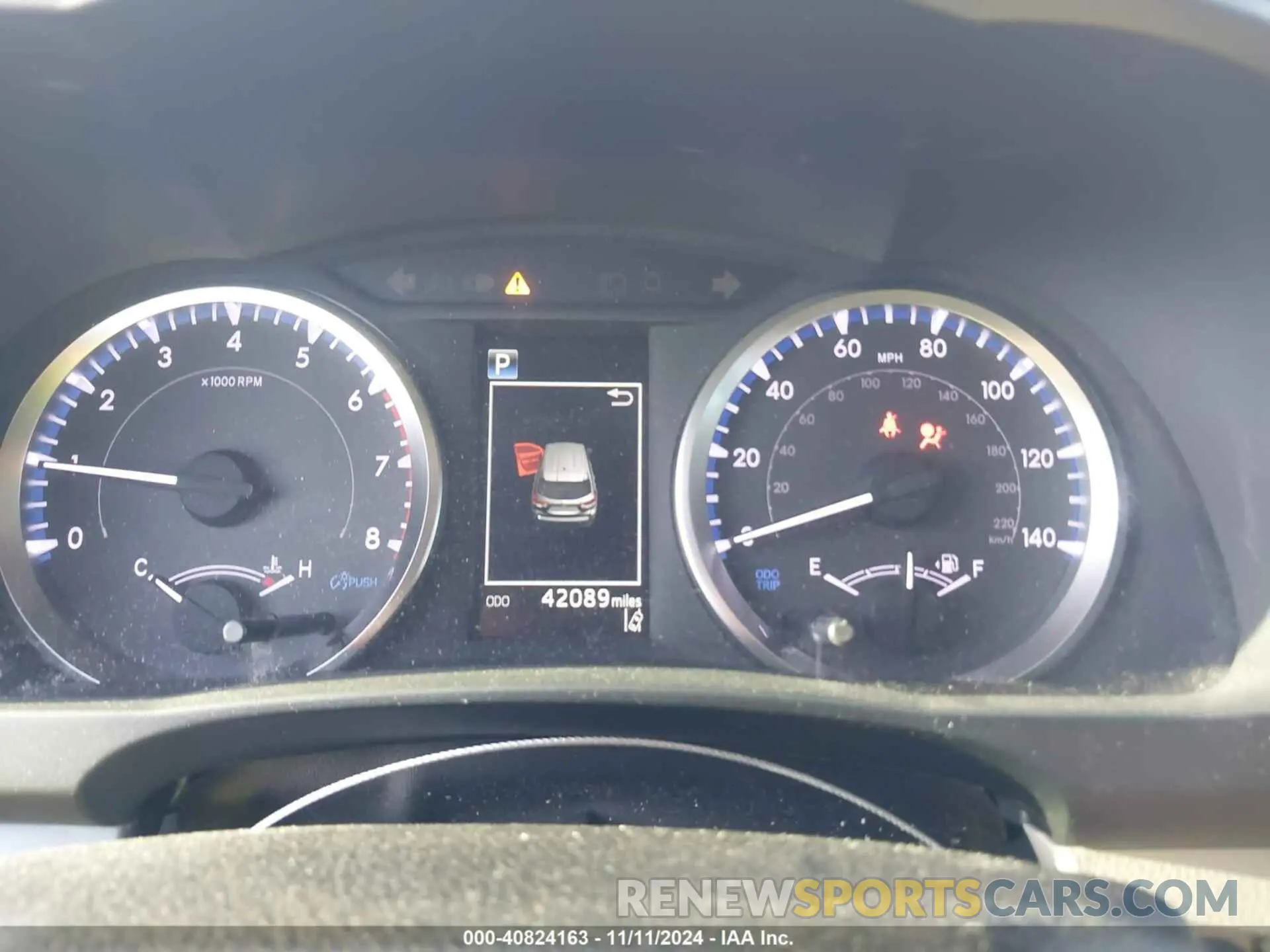 7 Photograph of a damaged car 5TDZARFH0KS059636 TOYOTA HIGHLANDER 2019