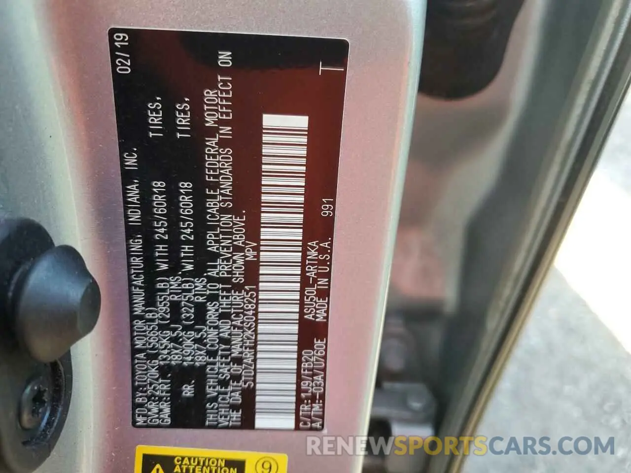 13 Photograph of a damaged car 5TDZARFH2KS048251 TOYOTA HIGHLANDER 2019