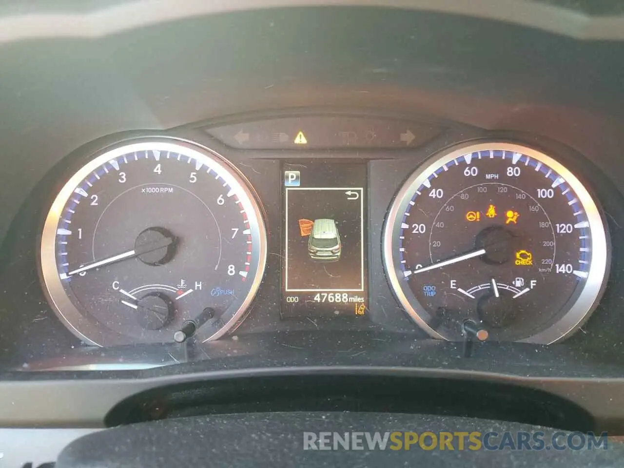 9 Photograph of a damaged car 5TDZARFH2KS048251 TOYOTA HIGHLANDER 2019