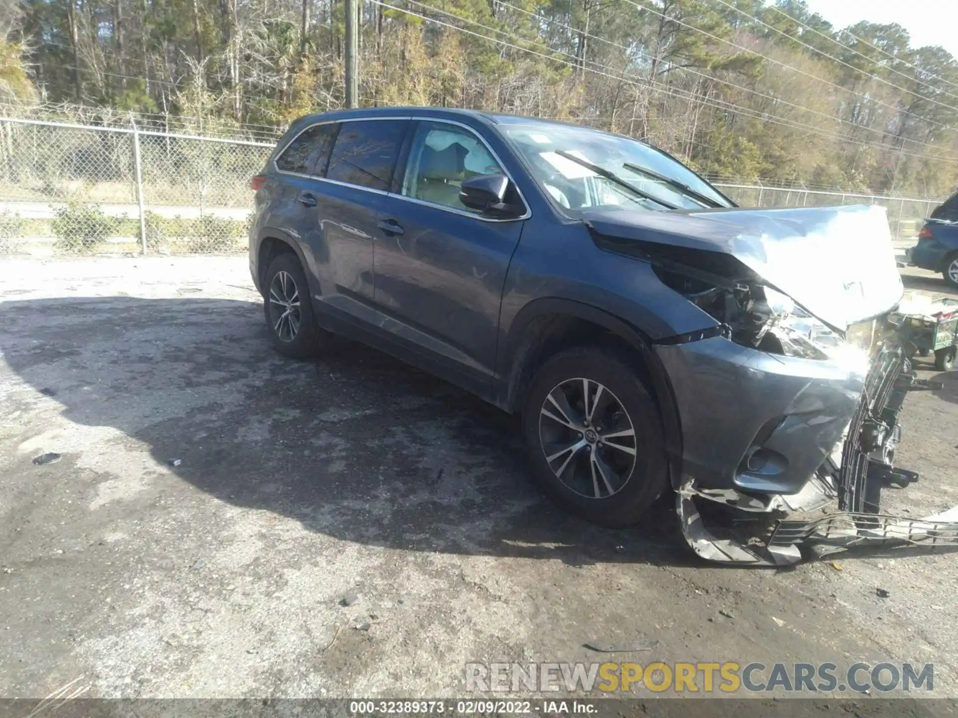 1 Photograph of a damaged car 5TDZARFH2KS049089 TOYOTA HIGHLANDER 2019