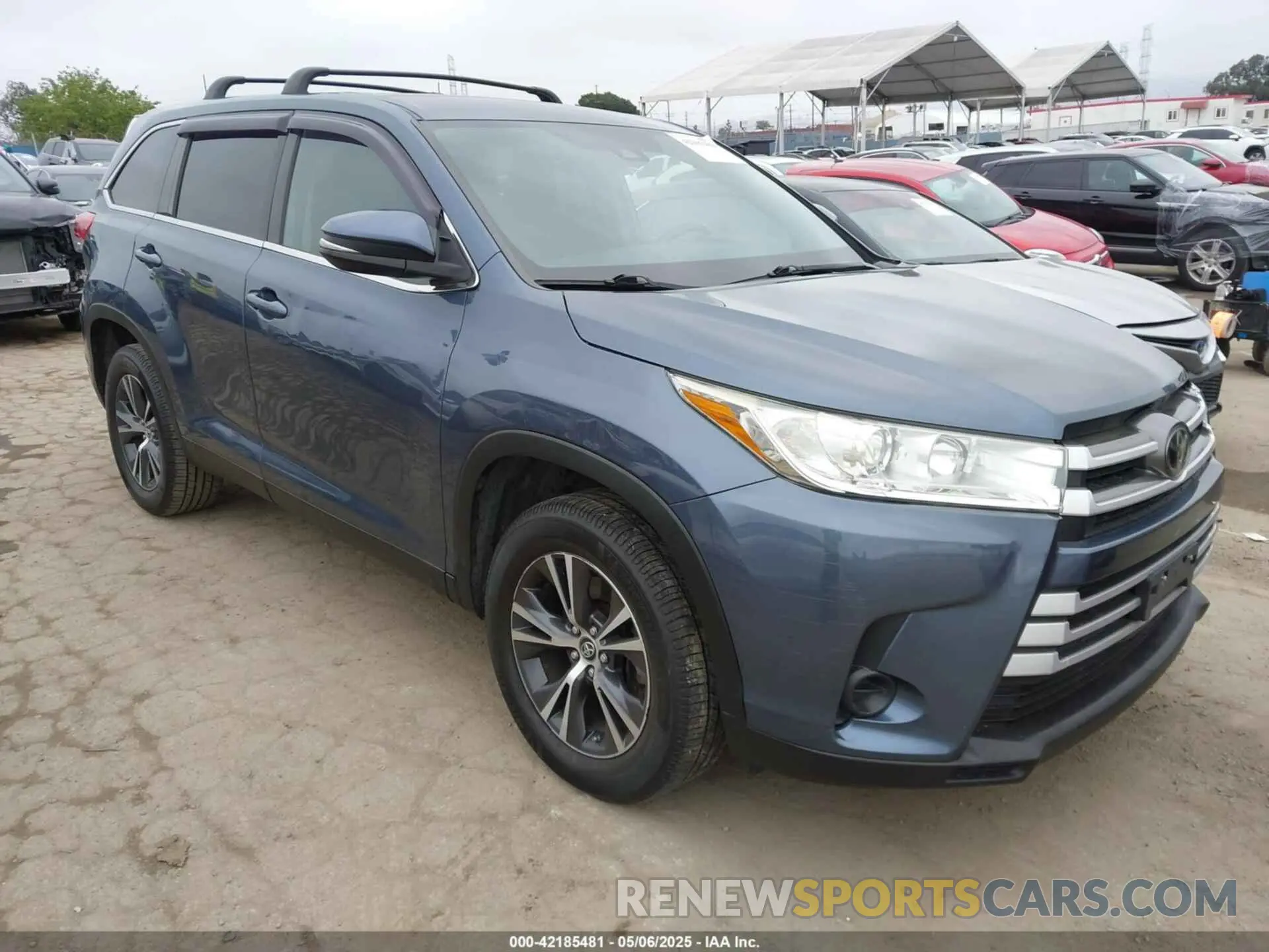 1 Photograph of a damaged car 5TDZARFH2KS051554 TOYOTA HIGHLANDER 2019