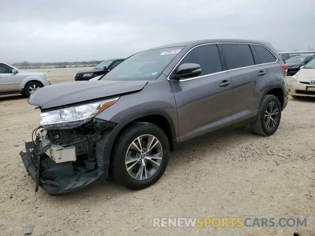 1 Photograph of a damaged car 5TDZARFH3KS042989 TOYOTA HIGHLANDER 2019