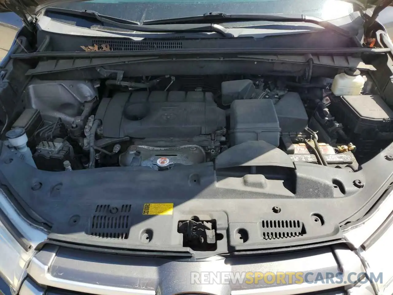 13 Photograph of a damaged car 5TDZARFH3KS049540 TOYOTA HIGHLANDER 2019