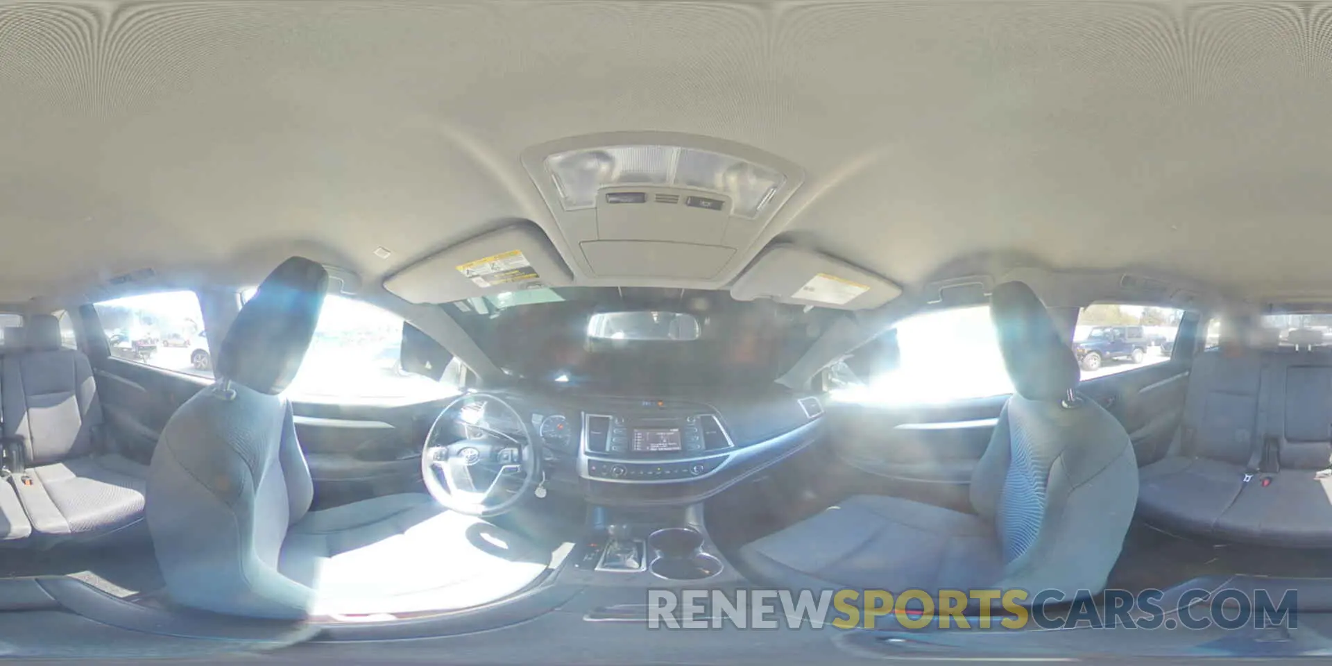 14 Photograph of a damaged car 5TDZARFH3KS049540 TOYOTA HIGHLANDER 2019