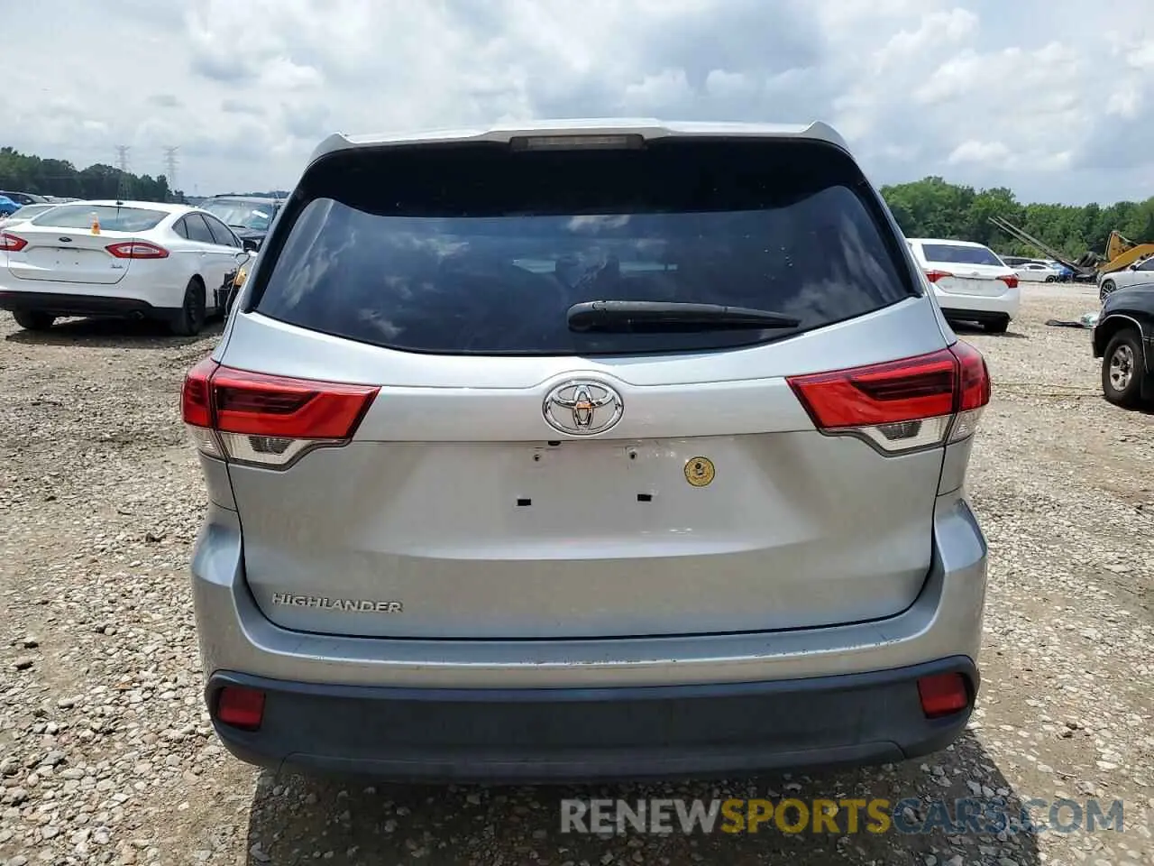 6 Photograph of a damaged car 5TDZARFH3KS055936 TOYOTA HIGHLANDER 2019