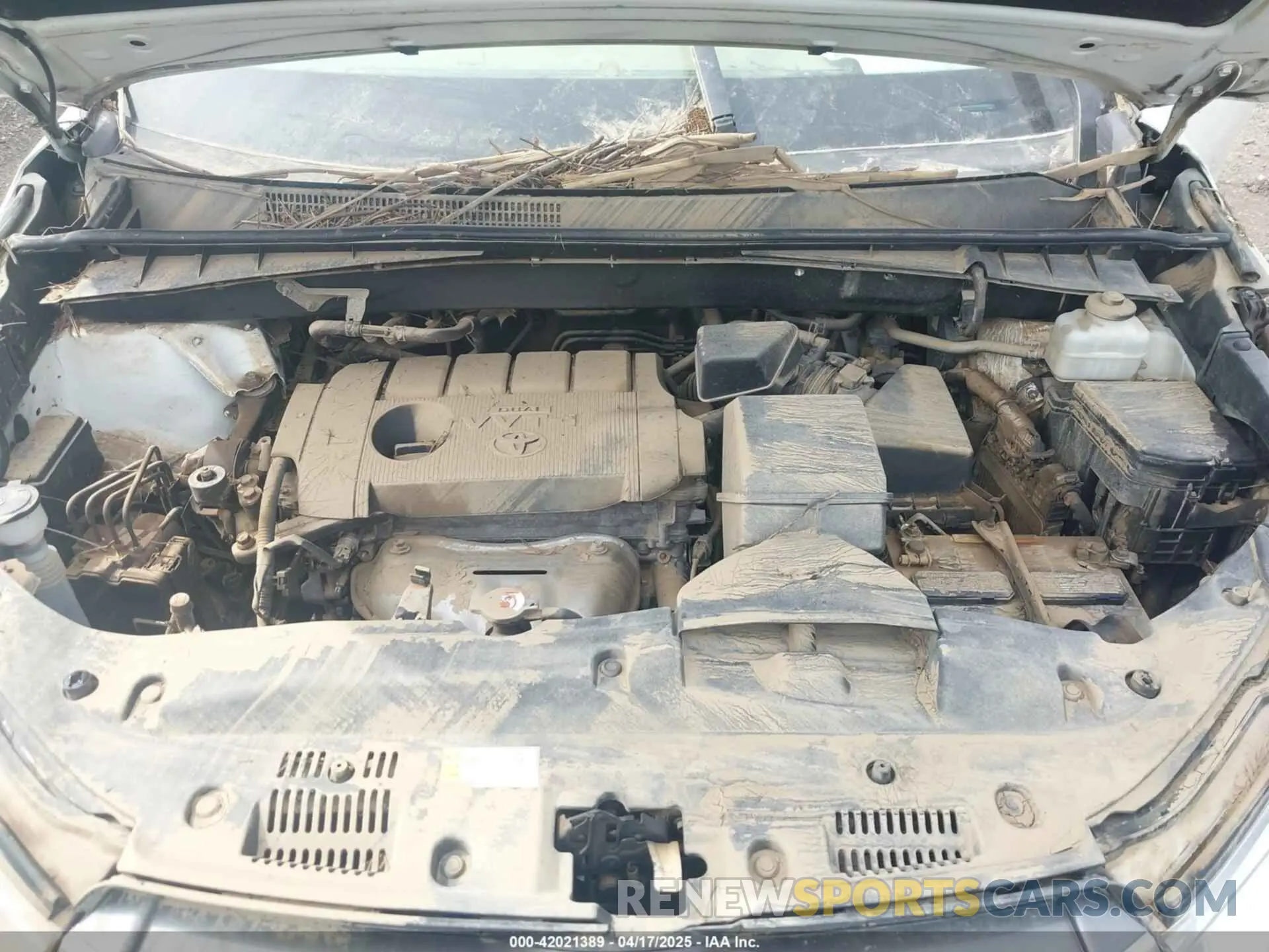 10 Photograph of a damaged car 5TDZARFH3KS057864 TOYOTA HIGHLANDER 2019