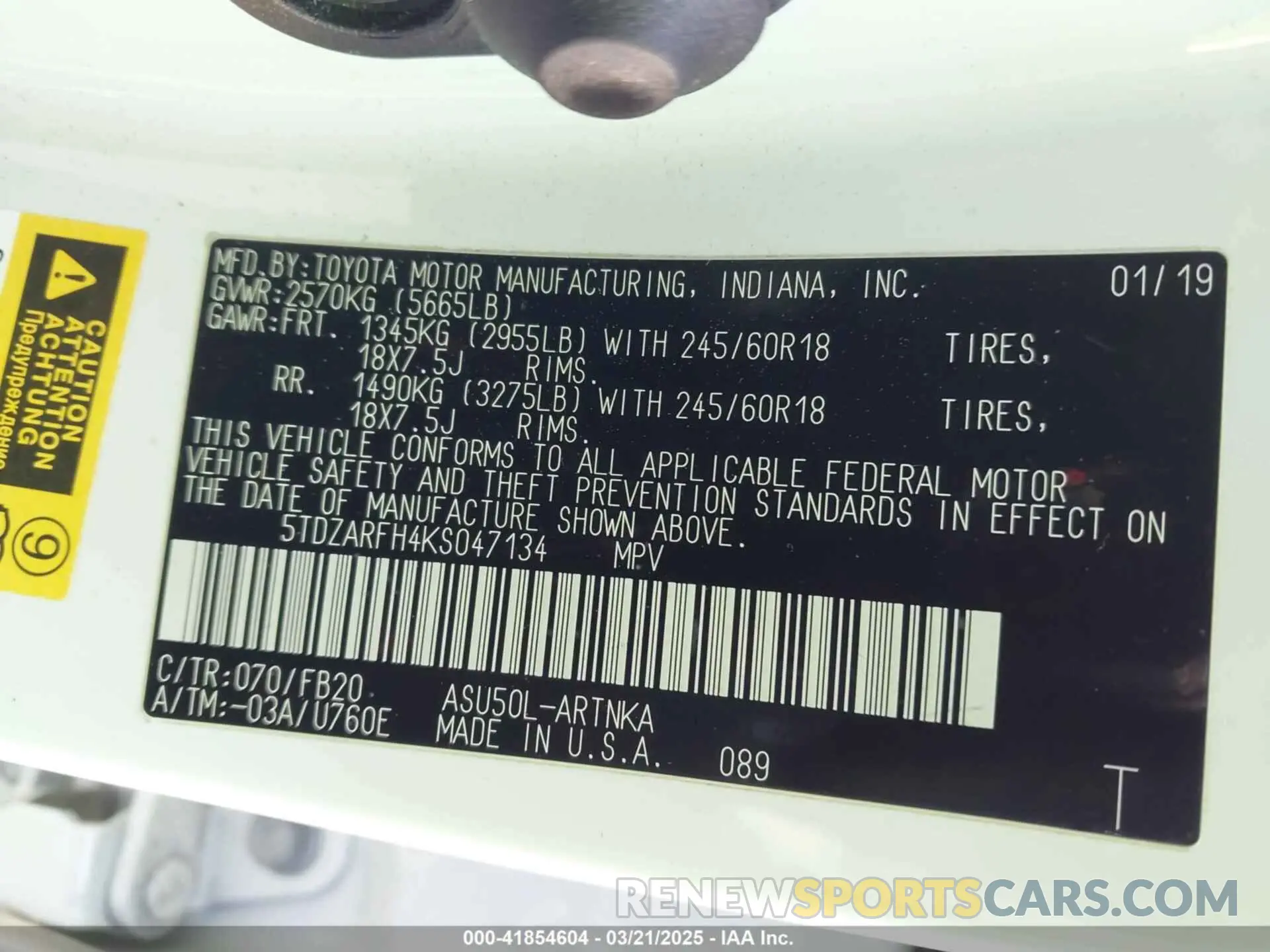9 Photograph of a damaged car 5TDZARFH4KS047134 TOYOTA HIGHLANDER 2019