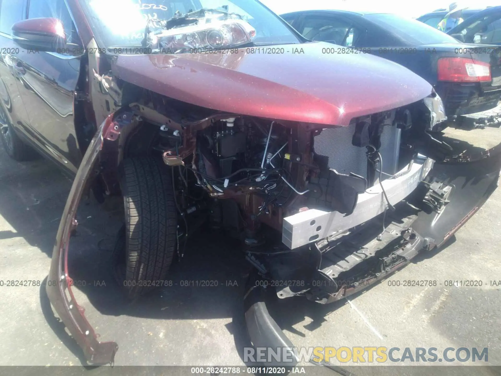 6 Photograph of a damaged car 5TDZARFH4KS058845 TOYOTA HIGHLANDER 2019